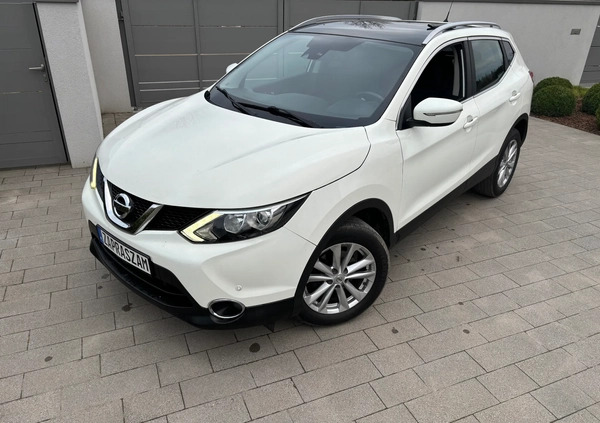 Nissan Qashqai cena 55900 przebieg: 64632, rok produkcji 2015 z Stopnica małe 254